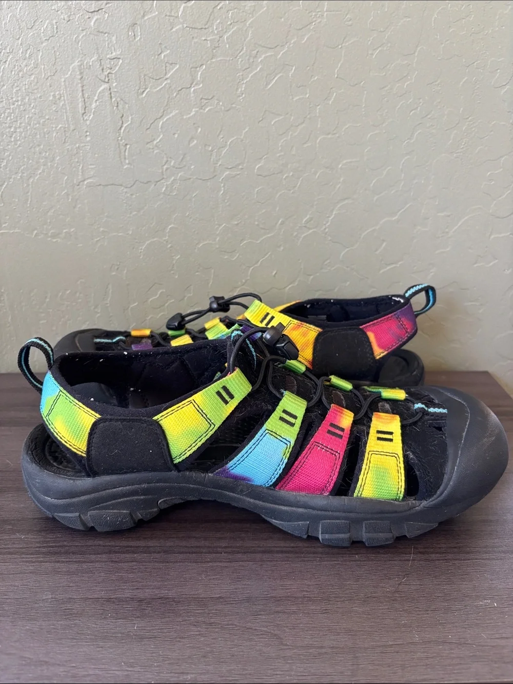 Keen Men’s Newport Retro Tie Dye Water Sport Sandal Size 11